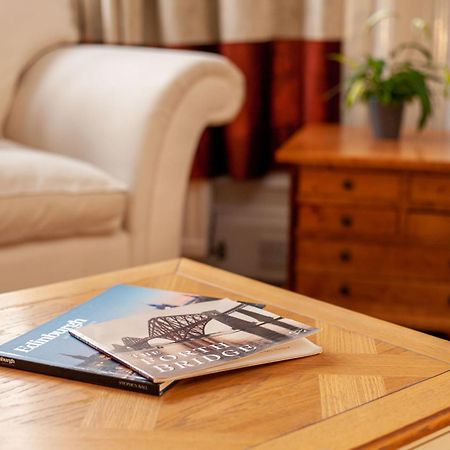 Stylish Victorian Apartment'S Close To The Botanical Gardens, Free Parking! Единбург Екстериор снимка